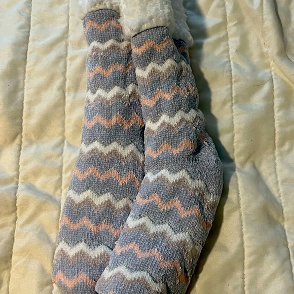 Winter Socks - Picture 1 of 3